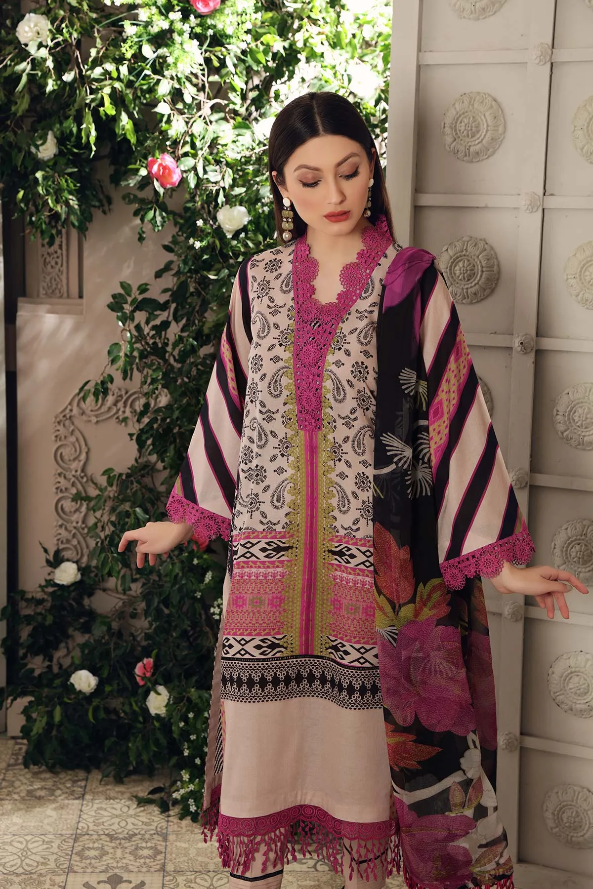 3-Pc Printed Lawn Unstitched With Lawn Dupatta CP22-82