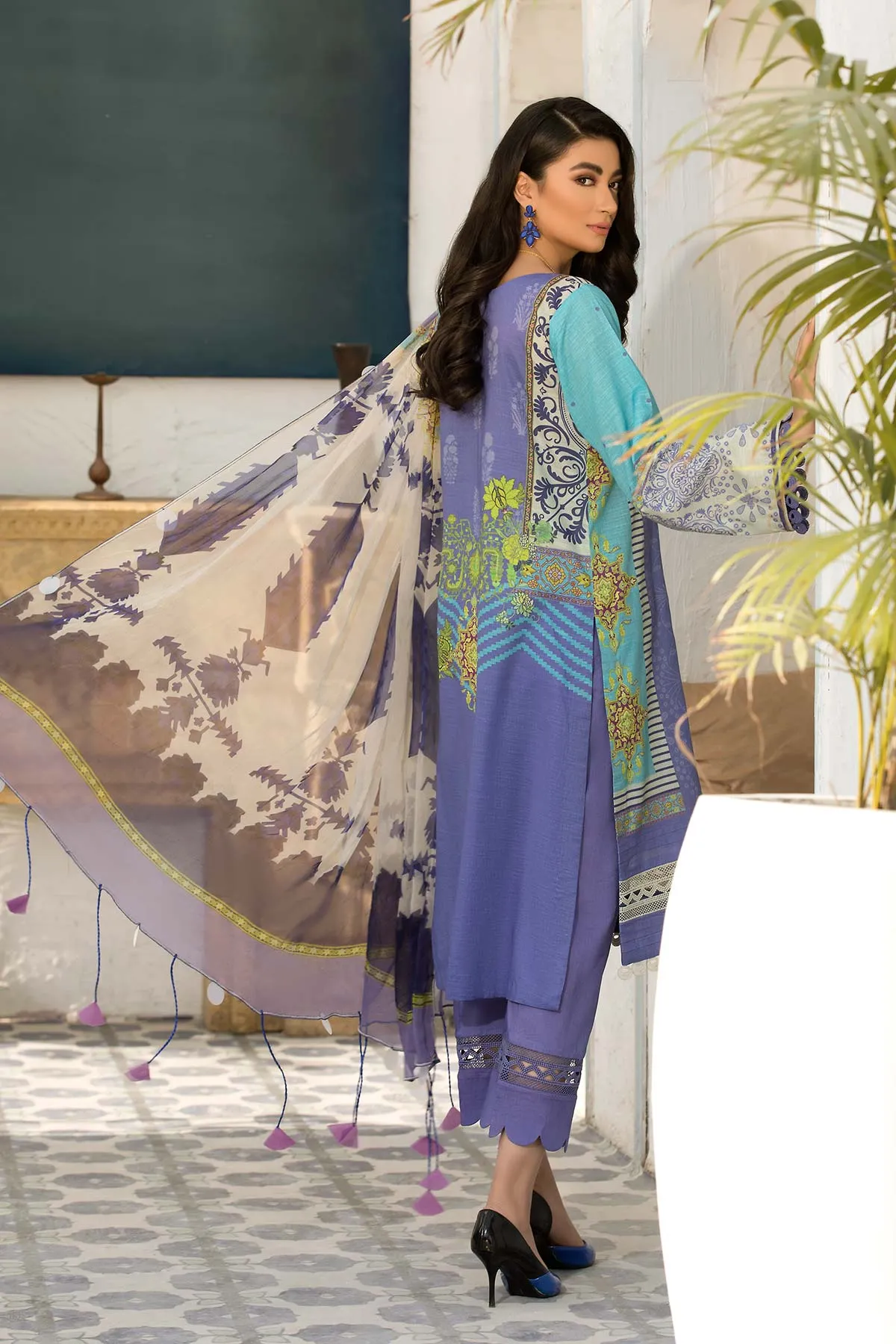 3-Pc Printed Lawn Unstitched With Lawn Dupatta CP22-87