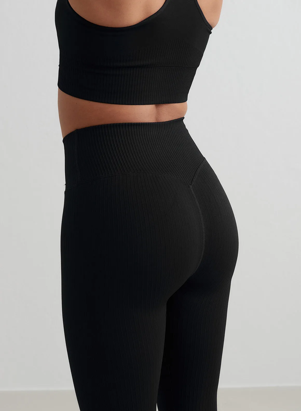 Black Ribbed Seamless Tights