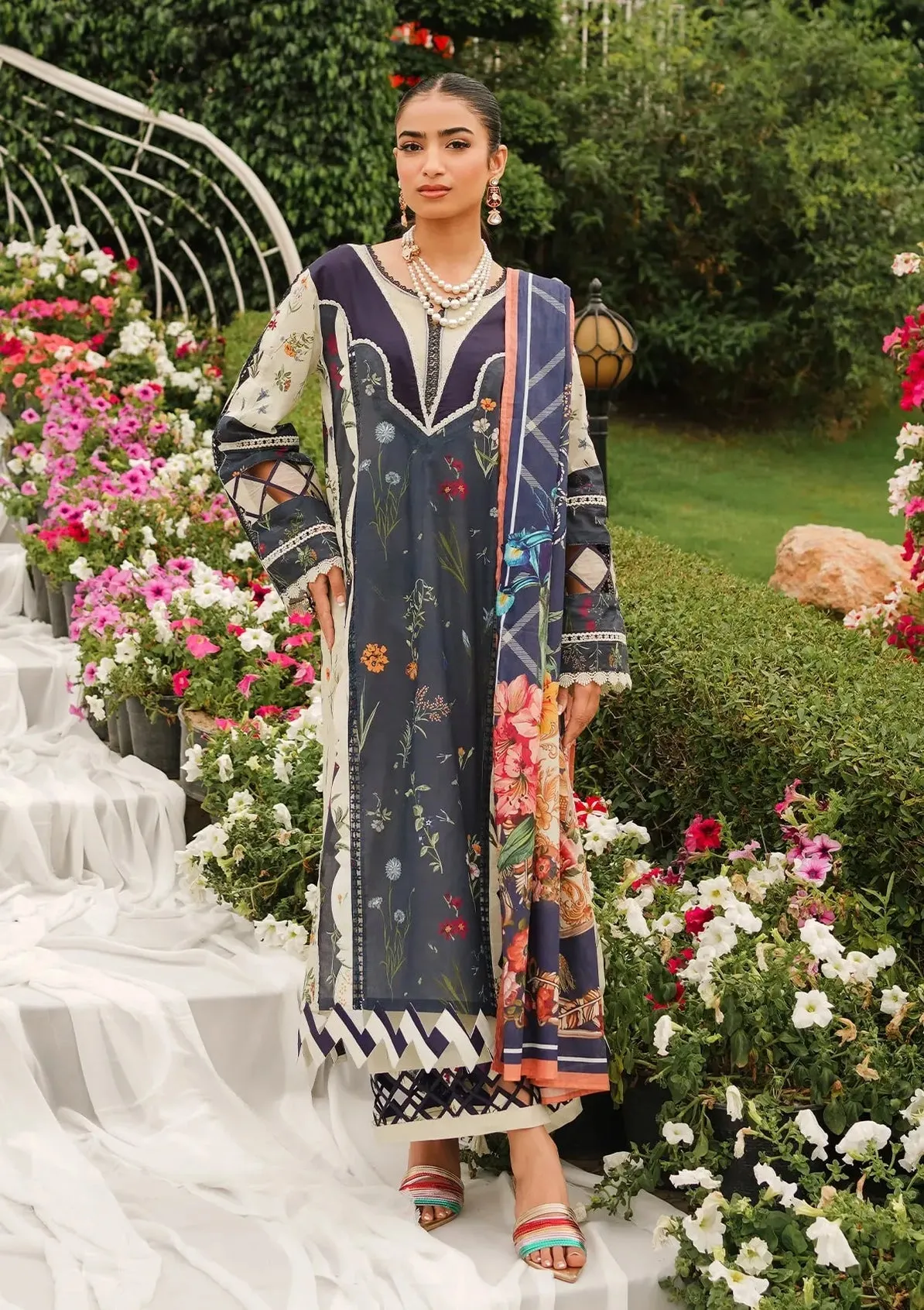 Elaf Premium Printed Lawn Unstitched 3Pc Suit EEP-08B - Breeze Together