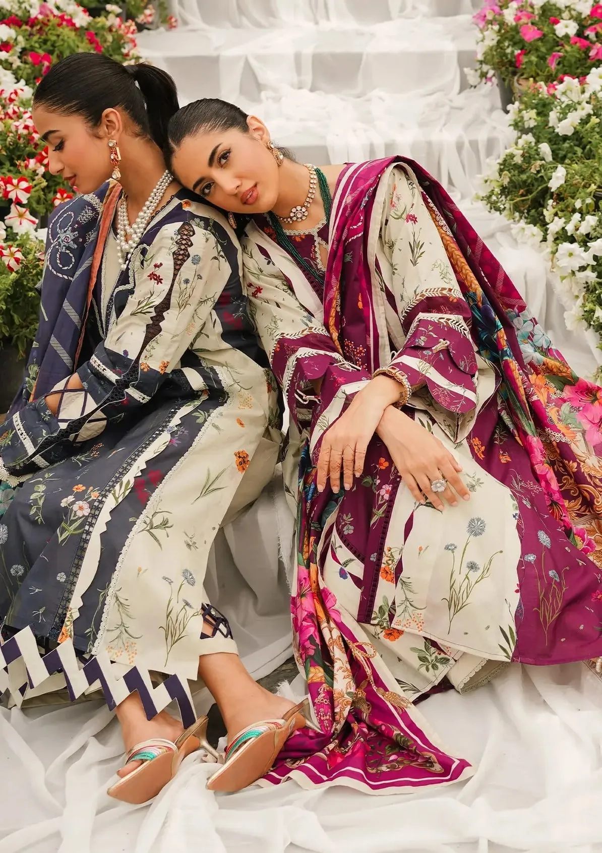 Elaf Premium Printed Lawn Unstitched 3Pc Suit EEP-08B - Breeze Together