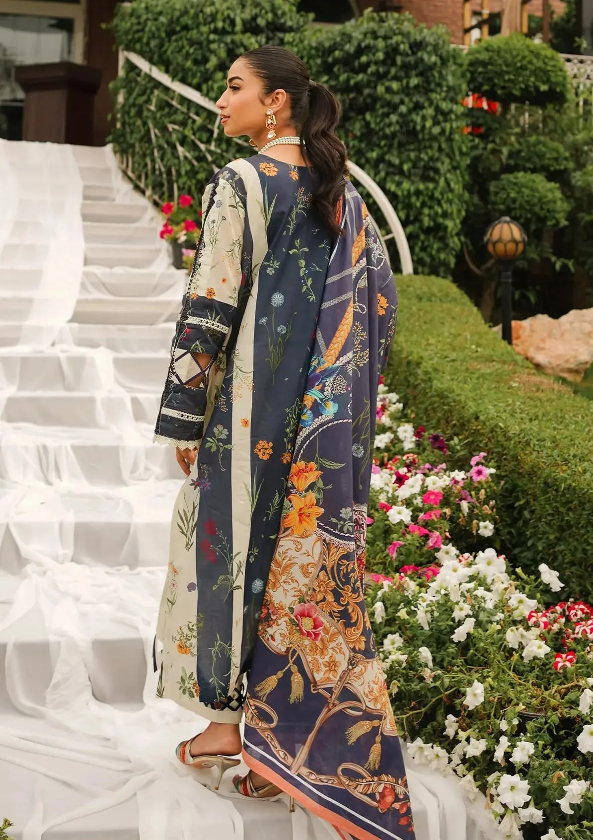 Elaf Premium Printed Lawn Unstitched 3Pc Suit EEP-08B - Breeze Together