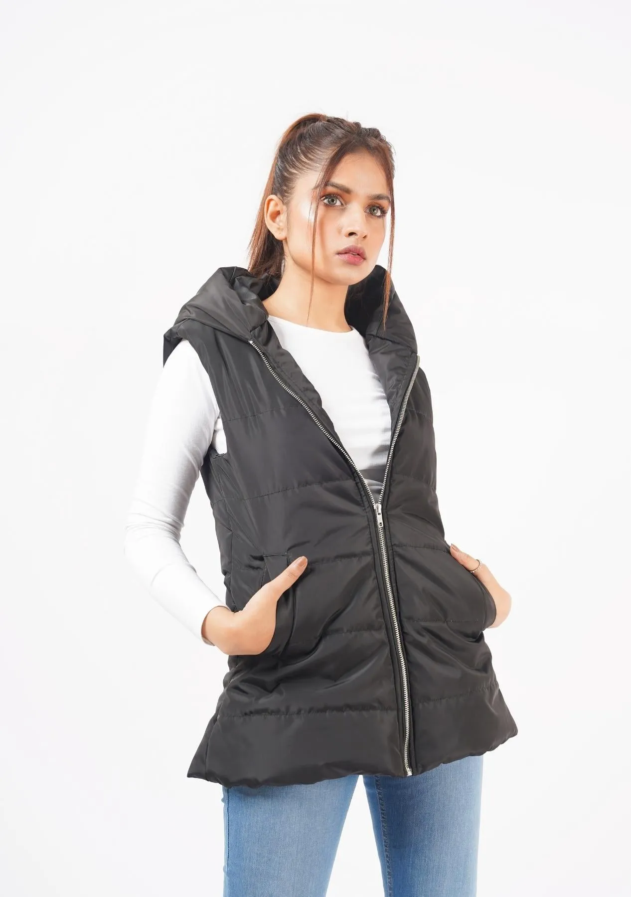 Gillet with Hood - black