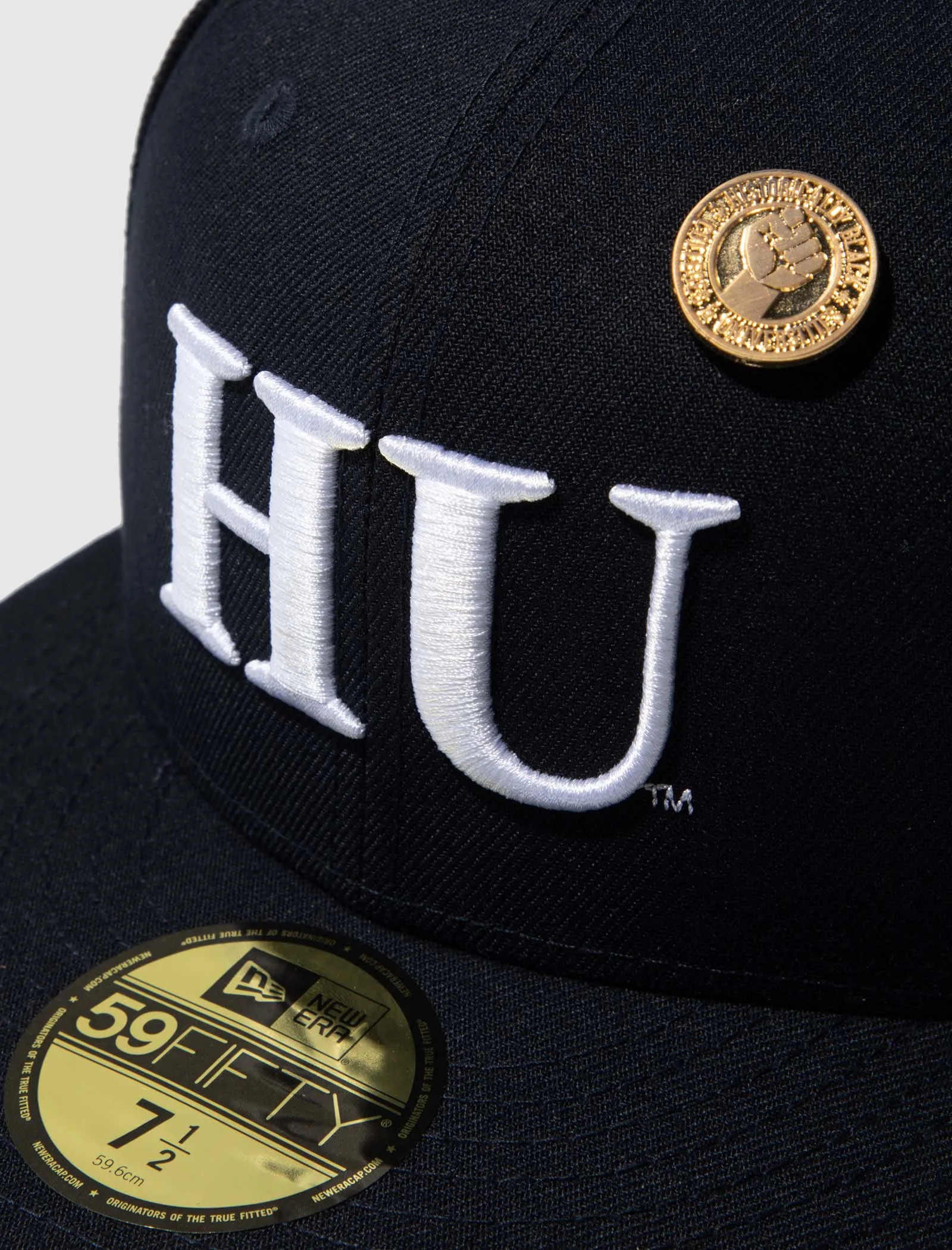 HOWARD BISONS FITTED HAT