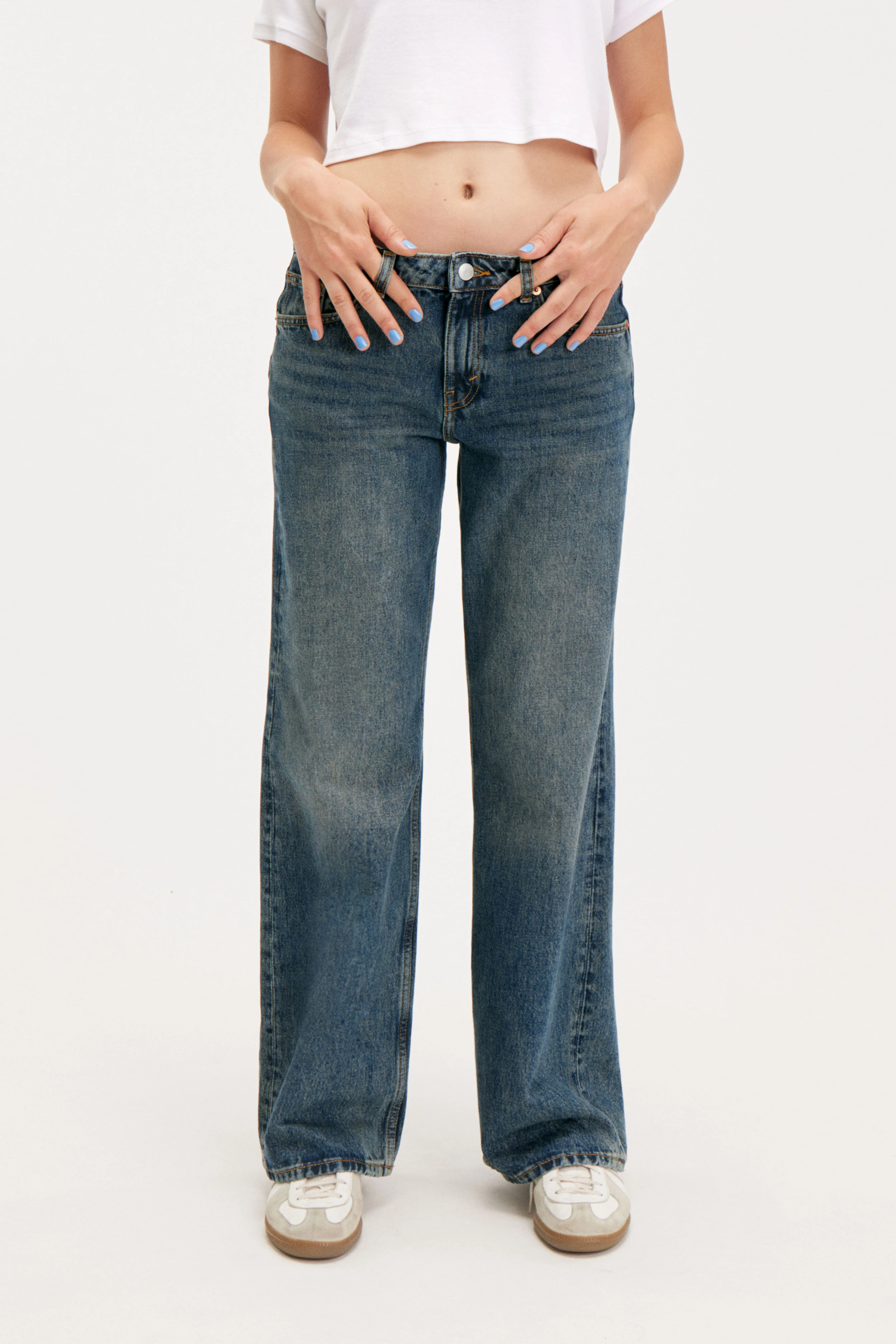 Imoo Low Wide Jeans - Low waist - Long - Canyon Blue - Ladies | H&M GB