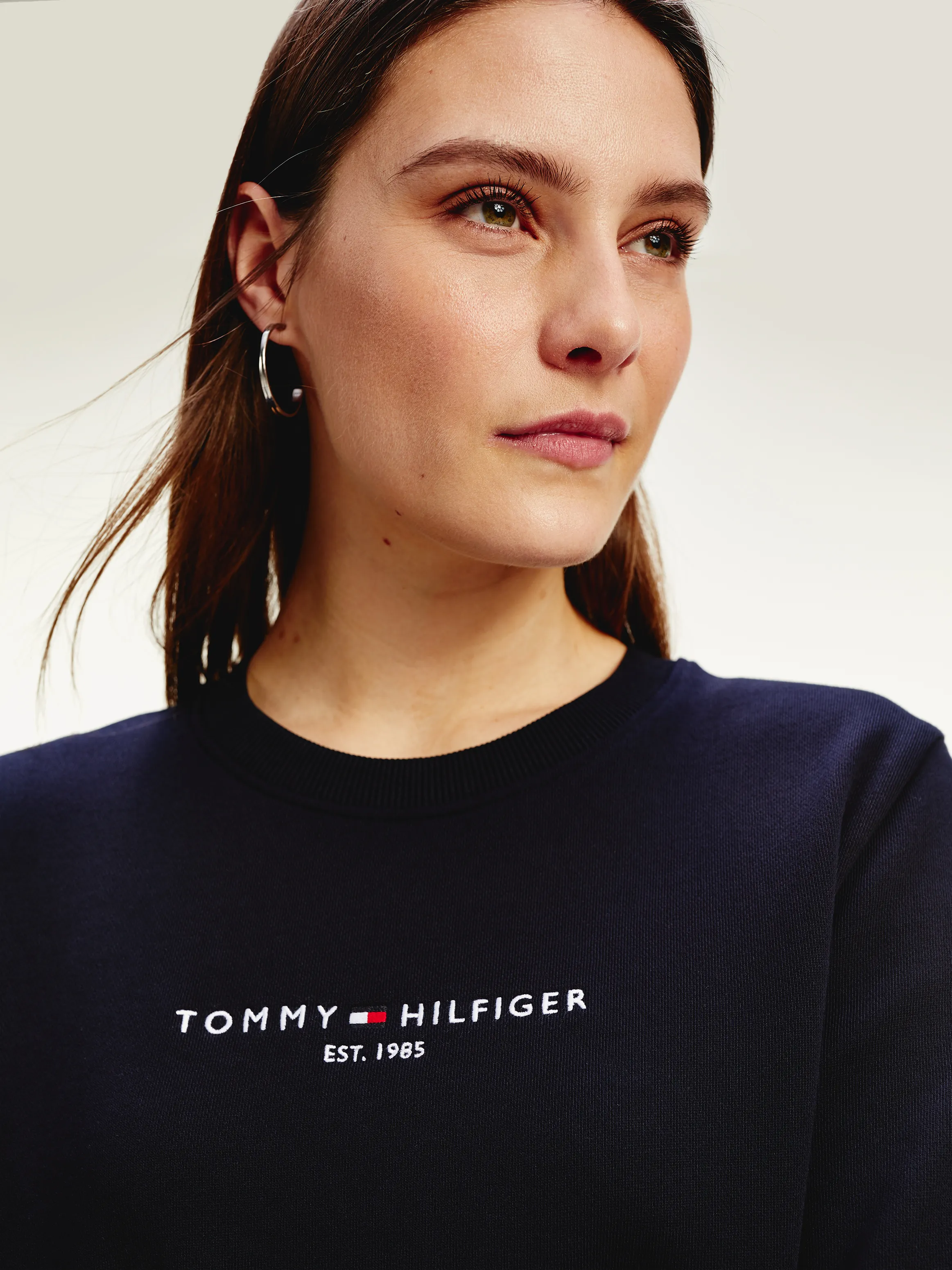 Logo Cotton Crew Neck Sweatshirt | Sweatshirts & Hoodies |   Tommy Hilfiger