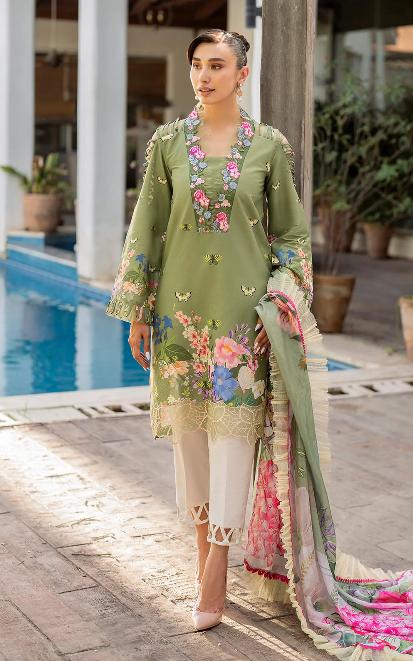 Meraki by Asifa & Nabeel Embroidered Lawn Unstitched 3Pc Suit MK-07 Meyna