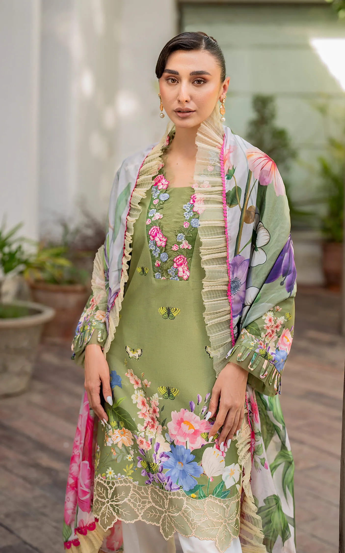 Meraki by Asifa & Nabeel Embroidered Lawn Unstitched 3Pc Suit MK-07 Meyna