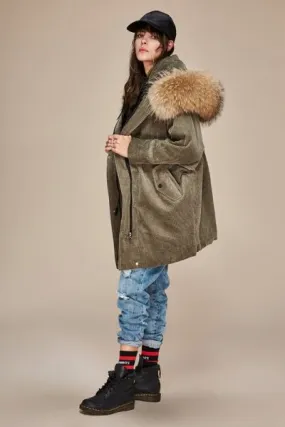 Mid-length corduroy coat for women with fur hood