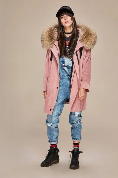 Mid-length corduroy coat for women with fur hood