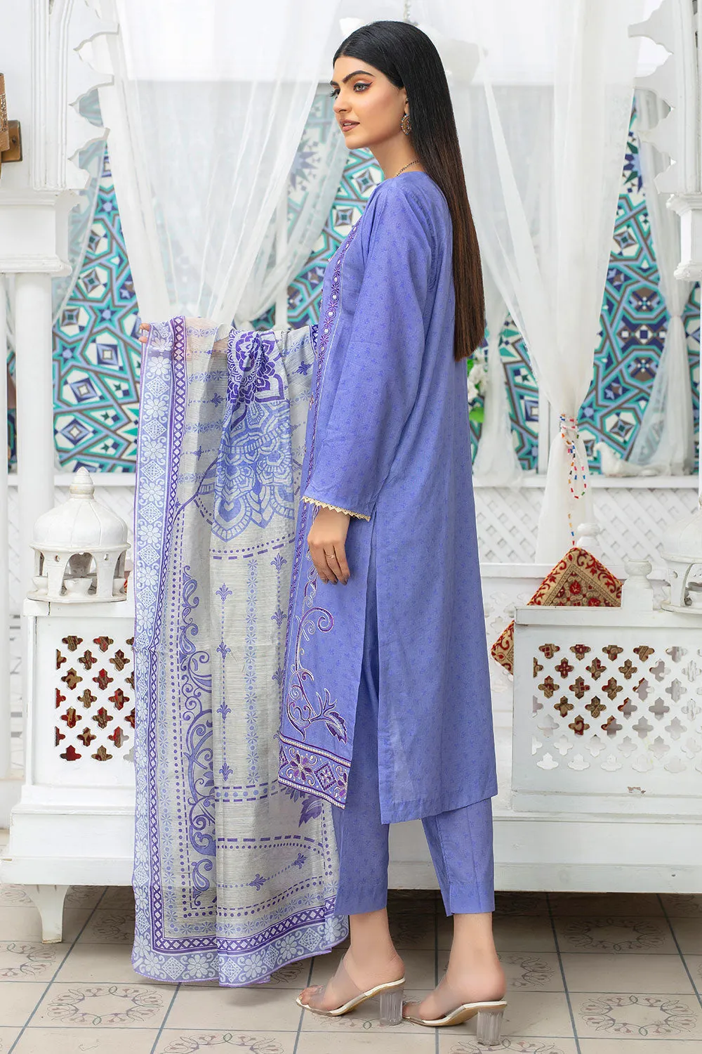 Safwa Embroidered Lawn Pret 3Pc Suit 3P-EMB-122