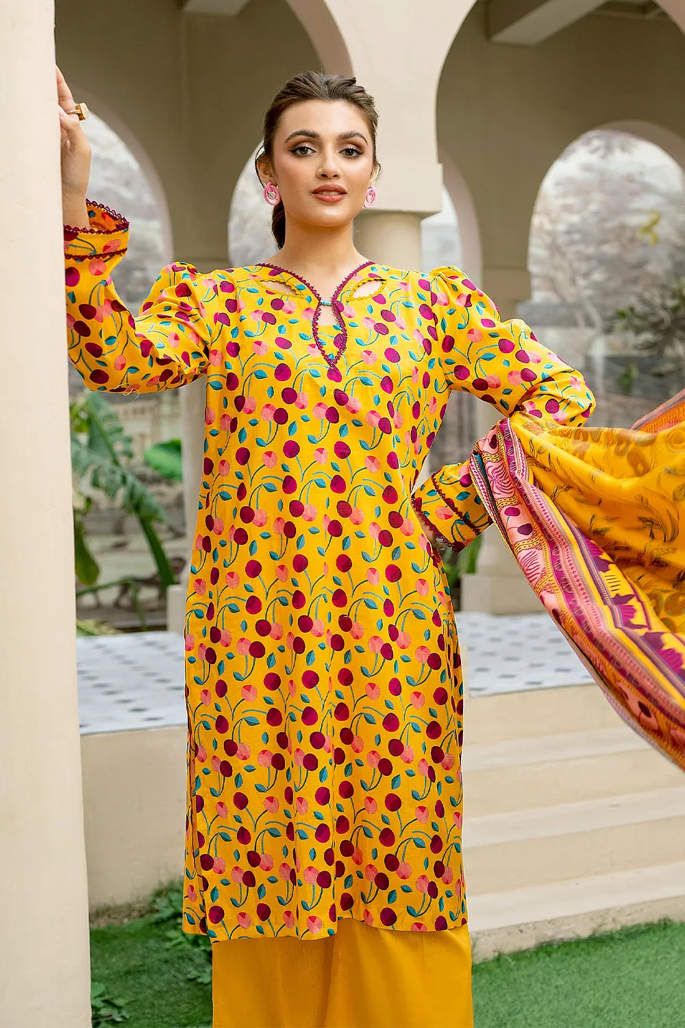 Safwa Praha Vol-01 Fine Digital Printed Lawn Unstitched 3Pc Suit SPH-10