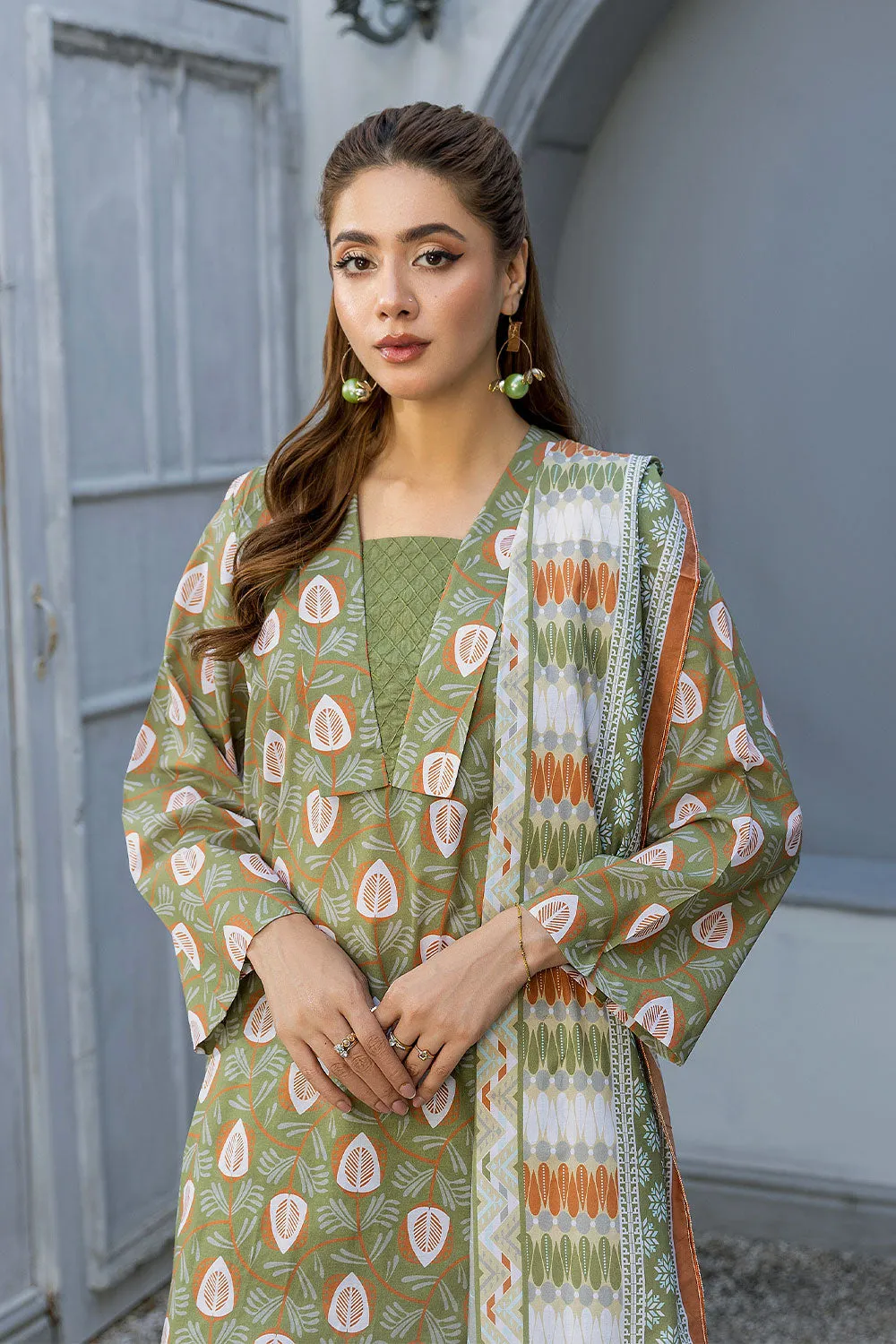 Safwa Praha Vol-04 Digital Printed Lawn Unstitched 3Pc Suit SPH-37