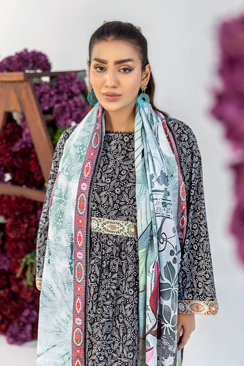 Safwa Safron Vol-01 Fine Digital Printed Lawn Unstitched 3Pc Suit SAF-10