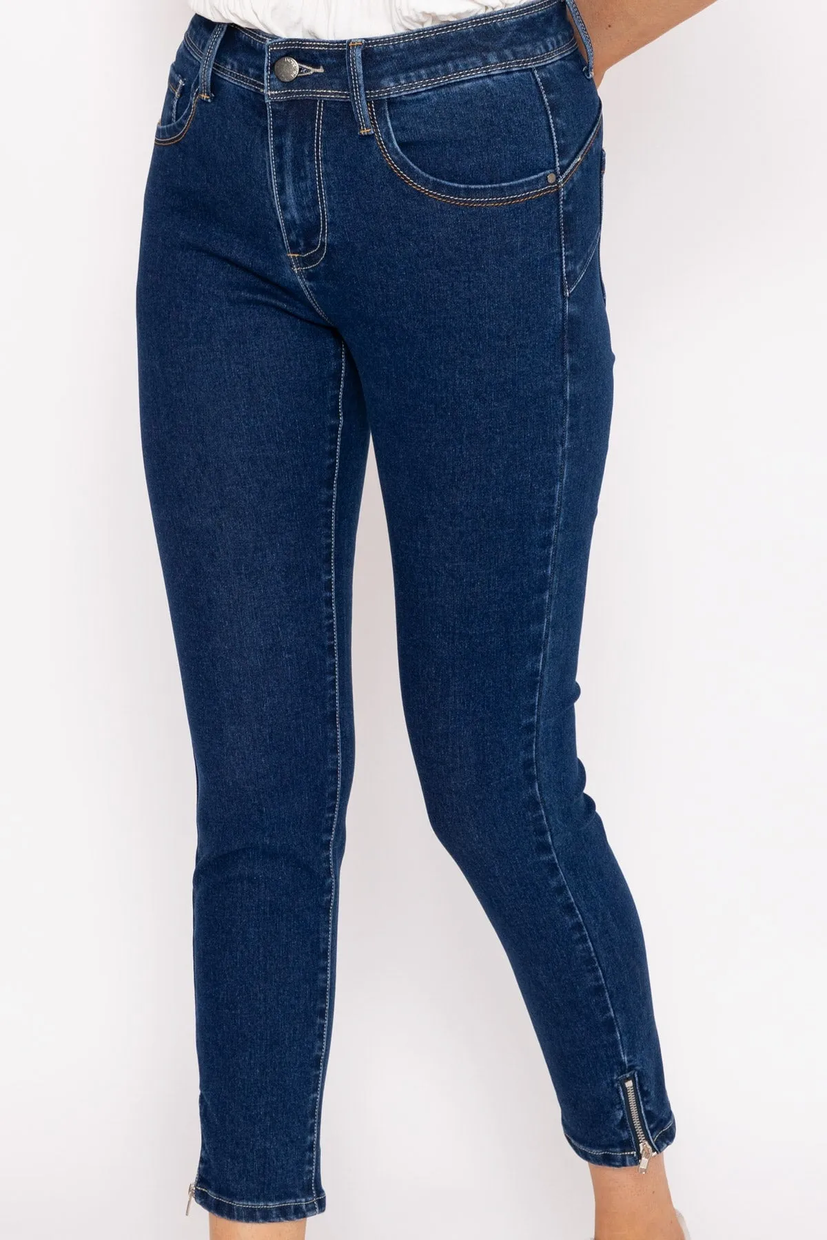 Short Zip Denim Jeans