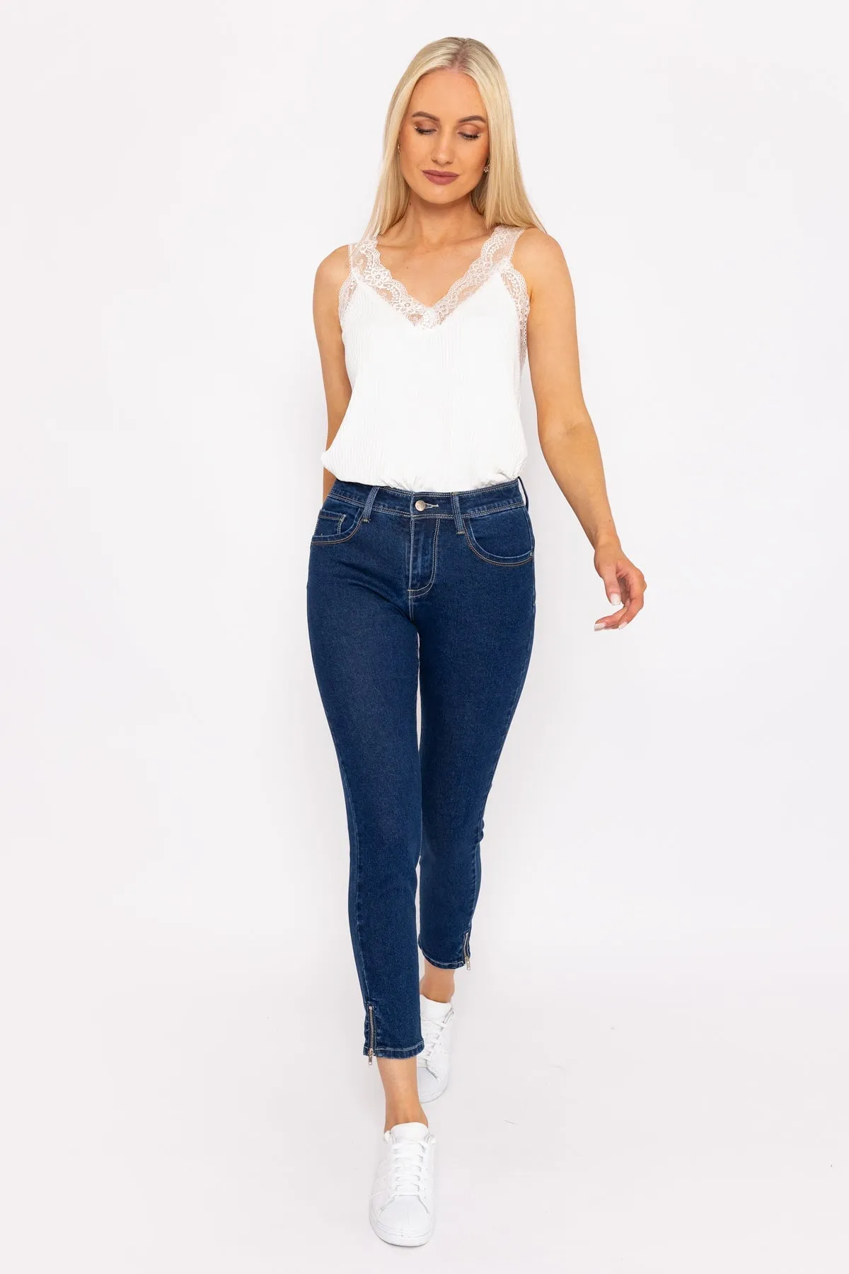 Short Zip Denim Jeans