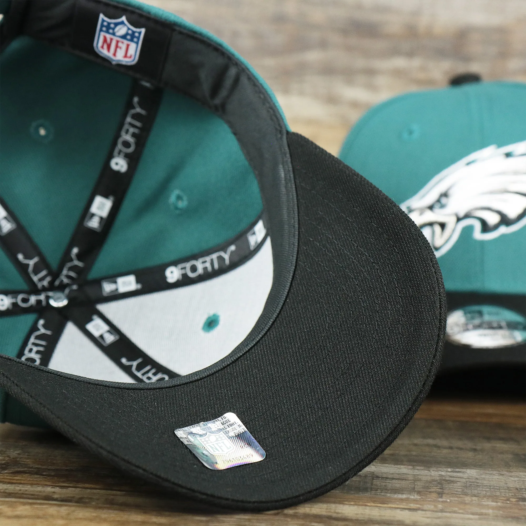 YOUTH Philadelphia Eagles Classic Team Logo Midnight Green / Black 9Forty New Era Dad Hat